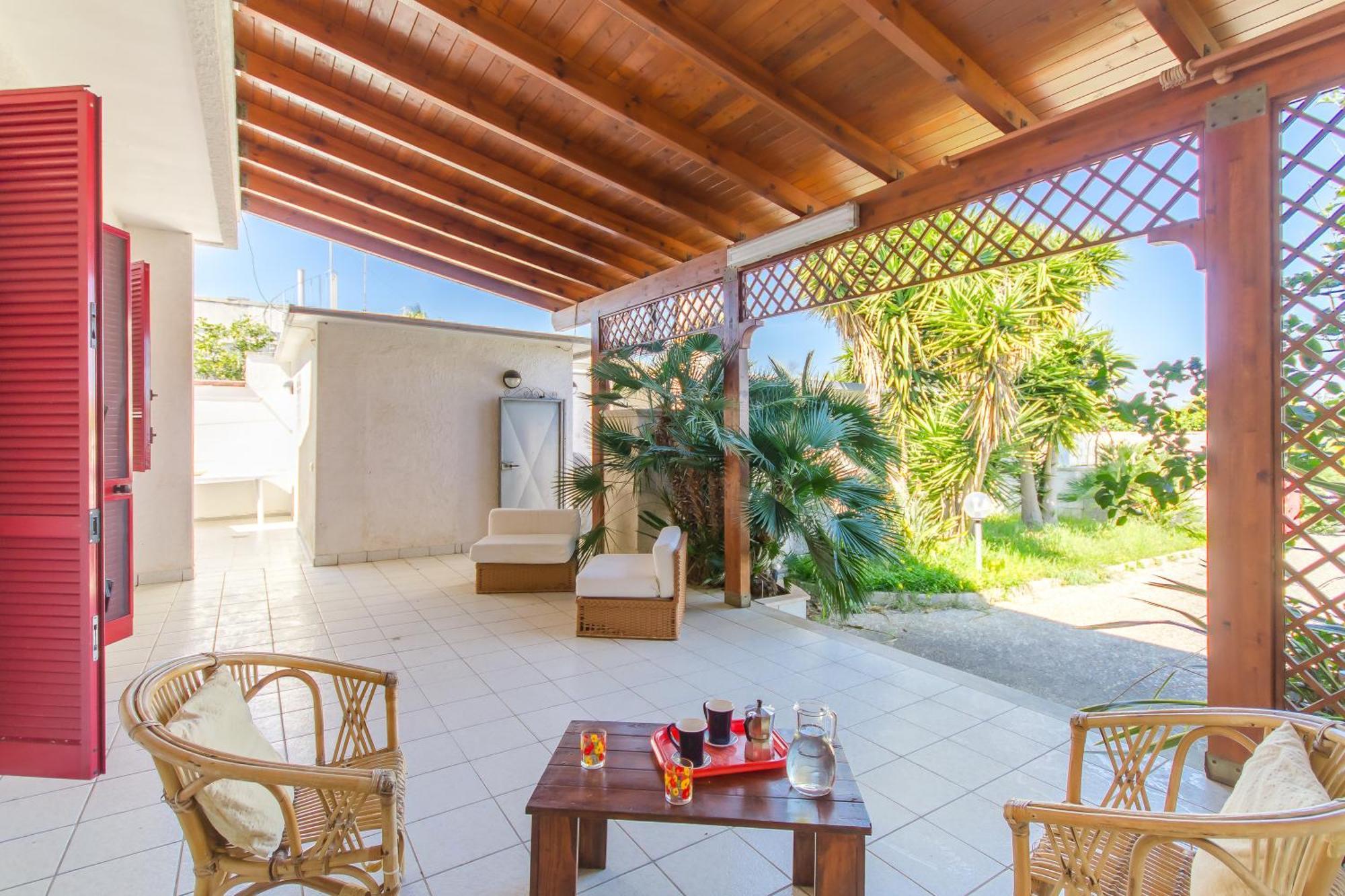 Villetta Rossa With Garden - Happy Rentals Melendugno Εξωτερικό φωτογραφία